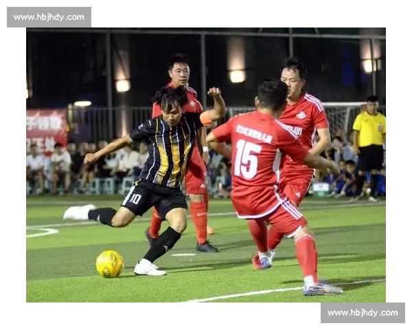 绿茵场的全民欢歌：草根足球的盛会与文化诗行